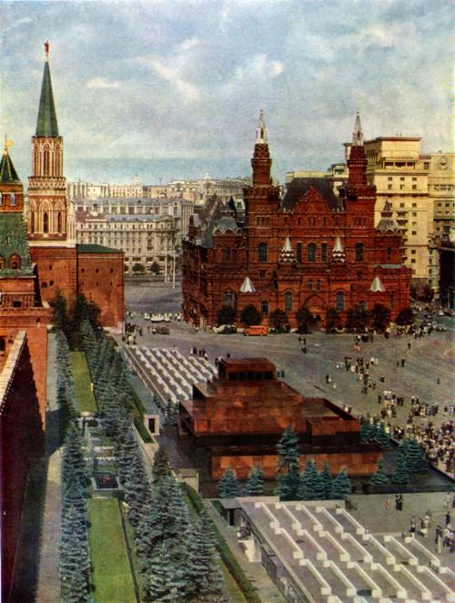 Зиккурат в центре Москвы