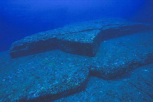 Pe fundul oceanului a fost găsit un oraş subacvatic gigantic japonez