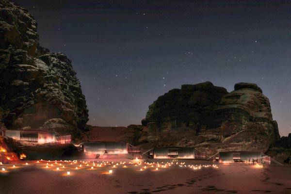 Noul eco-hotel din Iordania este construit chiar în roci