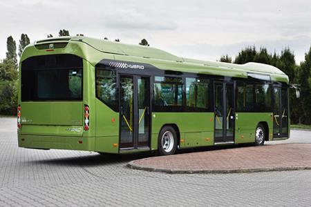 Eco-autobus pentru şcolari. Acum pasagerii s-au implicat în colectarea combustibililor