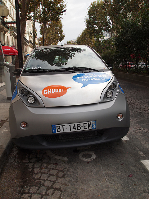 La Paris a fost lansat un sistem de partajare a vehiculelor electrice