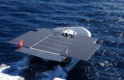 Cea mai mare navă solară încheie călătoria în jurul lumii