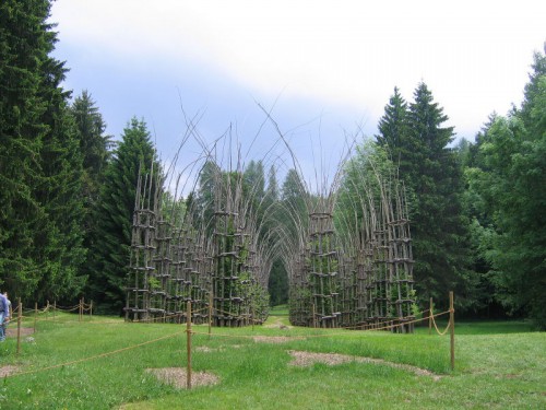 Итальянский собор из живых деревьев