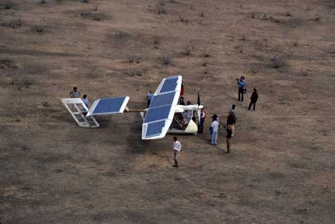 10 самолетов на солнечной энергии (фото + видео)