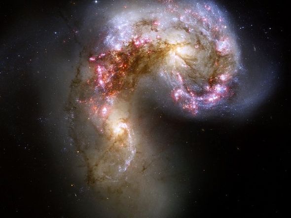 Интересные фотографии с орбитального телескопа Хаббл (Фото)