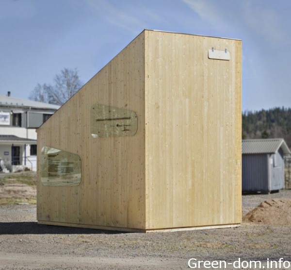 Маленький деревянный домик для студентов