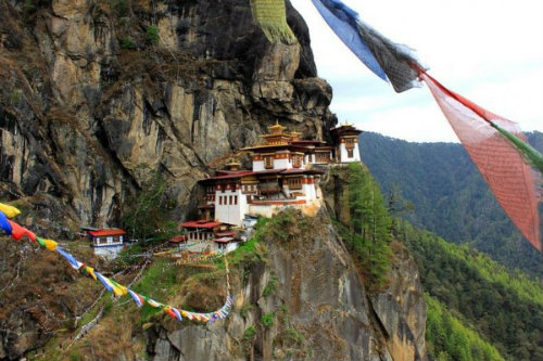 5 самых труднодоступных монастырей мира