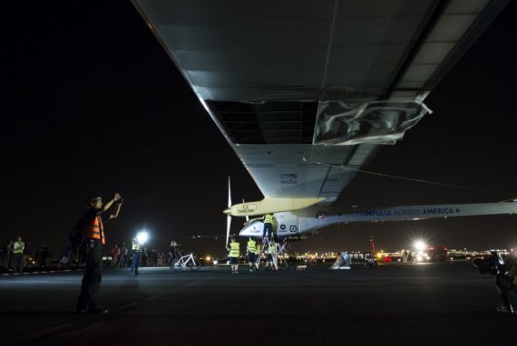 Solar Impulse - солнечный самолет перелетел Америку и вернулся домой (Фото+Видео)