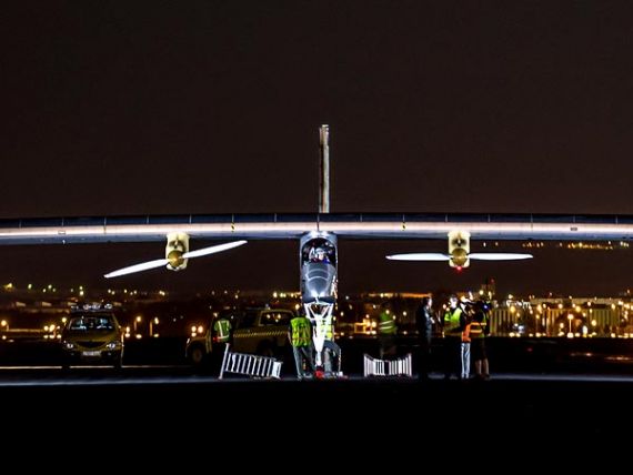 Solar Impulse - солнечный самолет перелетел Америку и вернулся домой (Фото+Видео)