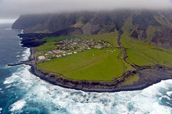 Самый удаленный остров в мире