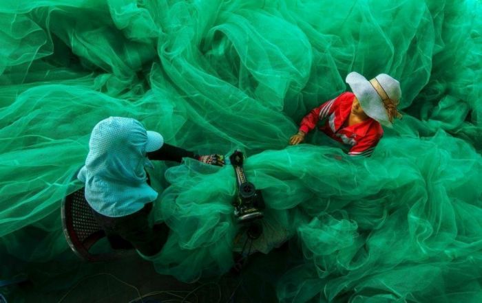 Пошив рыболовной сети, Вьетнам.