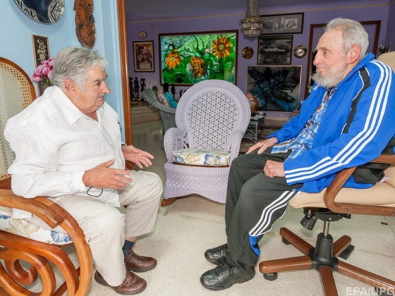 Хосе Мухика и Фидель Кастро