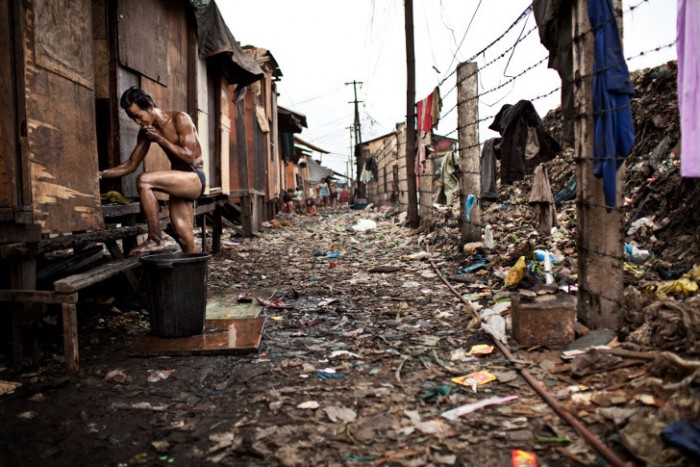 Фотографии, в которых нищета одних соседствует с расточительностью других