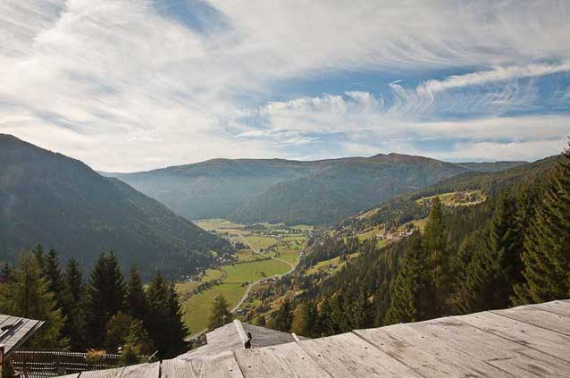 Almdorf Seinerzeit - альпийская деревня в духе традиций