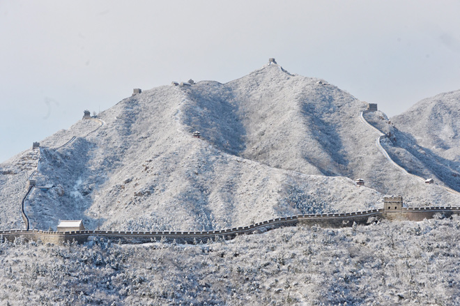 Великая Китайская стена покрылась снегом — захватывающее зрелище