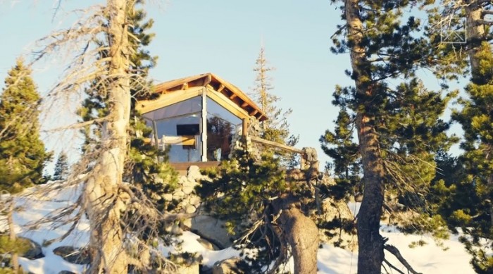 Автономный мини-дом в горах легендарного сноубордиста Майка Басича