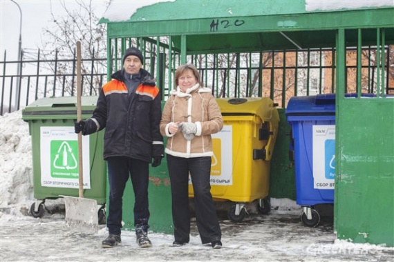 Как москвичка заставила чиновников установить баки для сортировки мусора