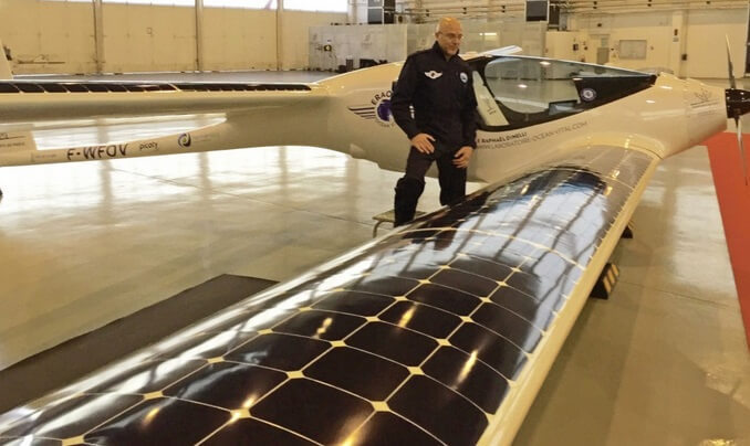 Экологичный самолет, работающий на энергии солнца и водорослях, отправится в полет через Атлантику