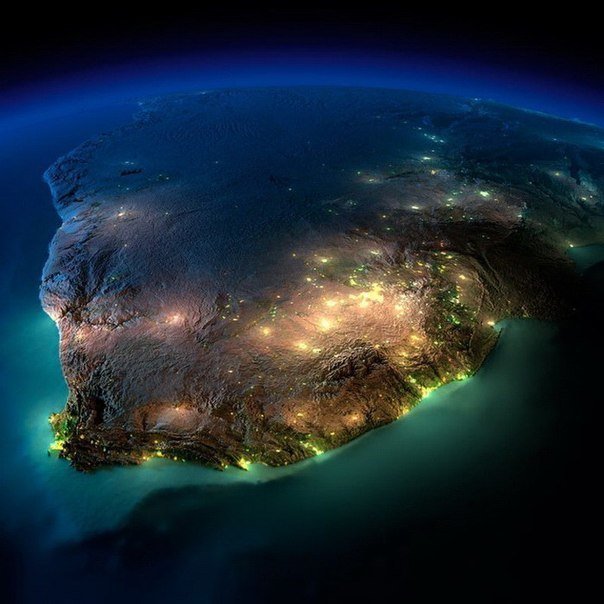 Агентство NASA представило новые невероятные фотографии Земли