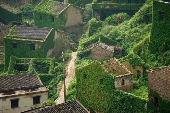 Деревня, поглощенная природой. Впечатляющий ленд-арт в Китае