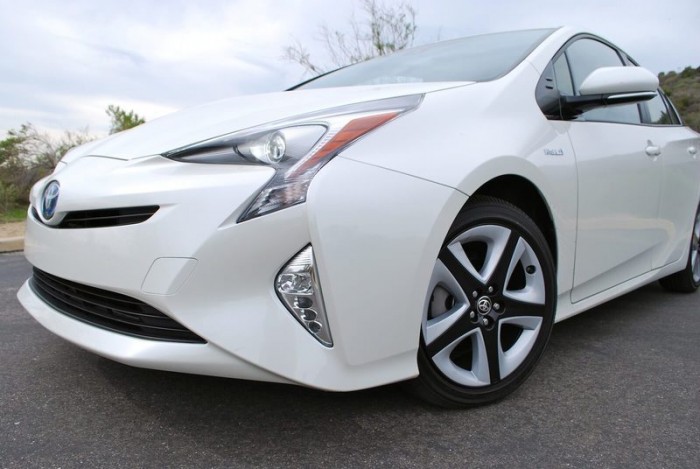 Следующий Toyota Prius получит солнечные панели