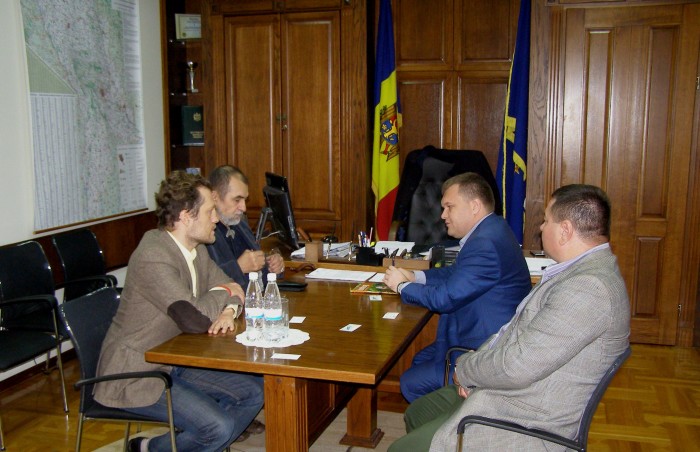 Гусман Минлебаев активно презентовал себя и свои достижения в Кишиневе. Гусман Минлебаев восстанавливает убитые земли