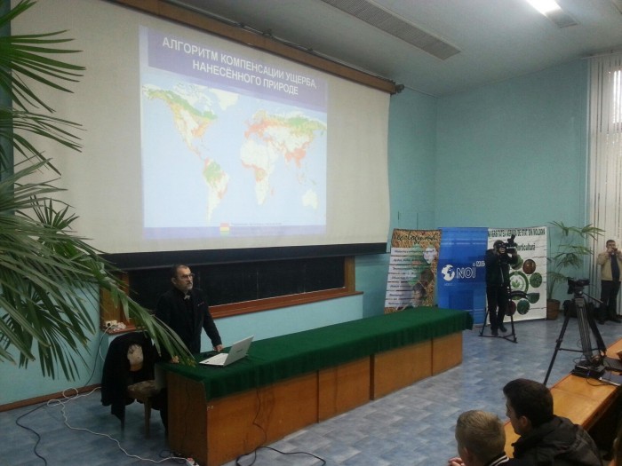 Гусман Менлибаев в Молдове, сейчас дает первую лекцию в государственном сельскохозяйственном институте