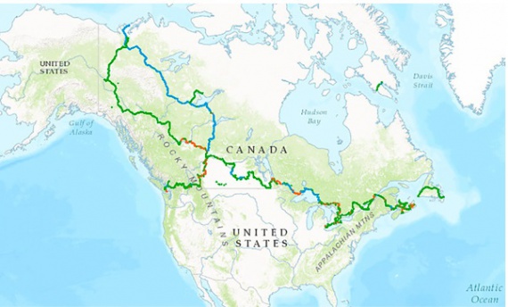 „Great Trail” — „drumul verde” – 24 000 km de trasee ce nu sînt destinate automobilelor, dintre care 26% sînt căi navale. Turiștii, bicicliștii și alți amatori ai naturii și odihnei active vor putea studia frumusețea Canadei și să savureze puritatea și prospețimea ei.