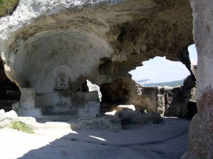 Эски-Кермен - один из крупных «пещерных городов» Крыма (+Фото)