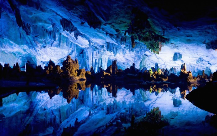 Удивительно красивая кунгурская ледяная пещера (Фото)