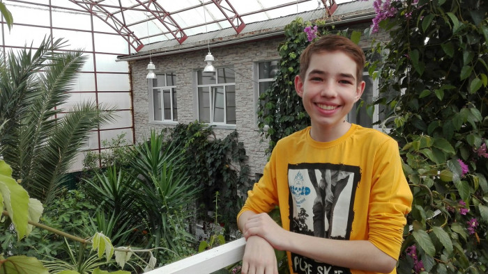 13-ти летний мальчик возрождает лес!