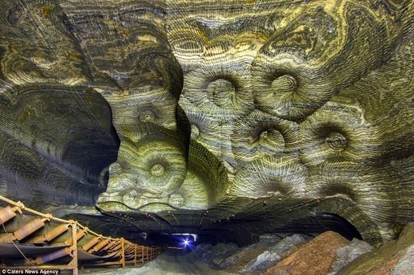 Самая красивая шахта в мире (Фото)