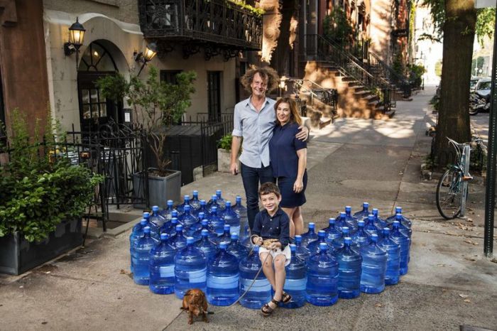 Семьи из разных уголков планеты показали, сколько воды они расходуют за 1 день (+Фото)