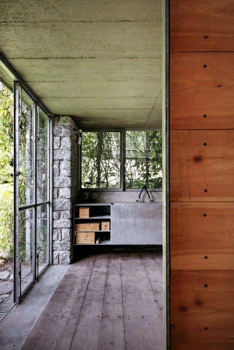 The Green box - проект перевоплощения заброшенного гаража в дачный домик в Ретийских Альпах, Италия (+Фото)