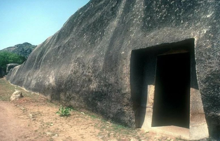 2400-летние древние бункеры и приюты для ядерной войны найдены в Индии (Видео)